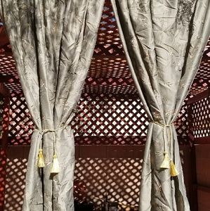 1pair of beautiful light  curtains